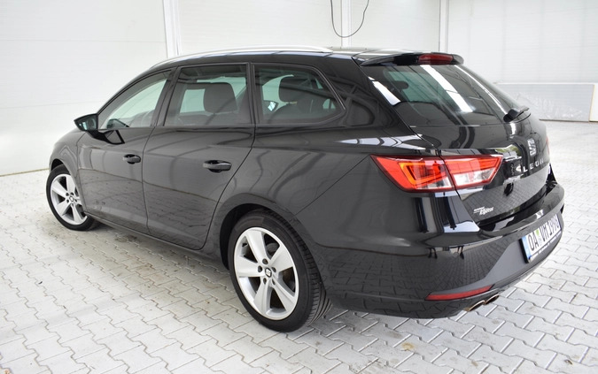 Seat Leon cena 49900 przebieg: 198000, rok produkcji 2015 z Elbląg małe 631
